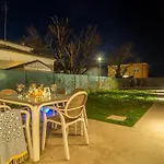 Guesthost - Oasis Of The Knight Villa Ferrara