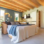 Villa Guesthost - Oasis Of The Knight Ferrara