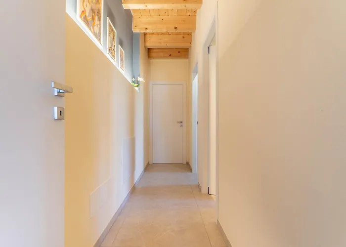 Guesthost - Oasis Of The Knight Феррара